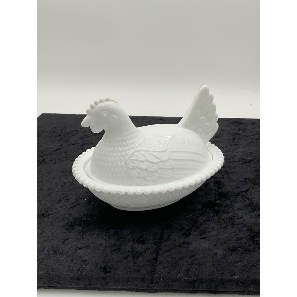 INDIANA HEN ON NEST 7" WHITE MILK GLASS COVERED CANDY DISH BOWL VINTAGE - Picture 2 of 7